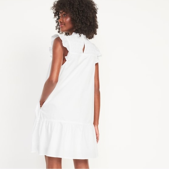 woman’s swing white dress - Picture 2 of 4